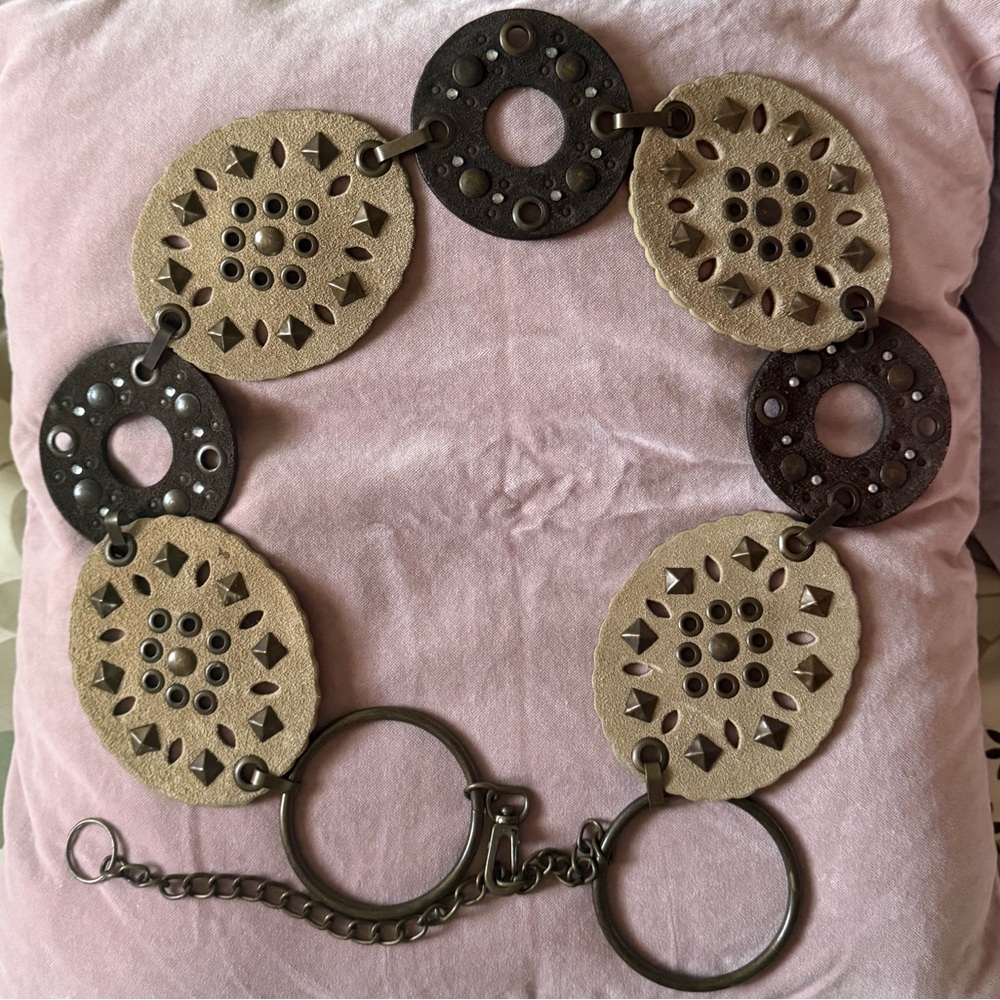 Brown and Tan Vintage-Inspired Belt with Intricate Cutouts